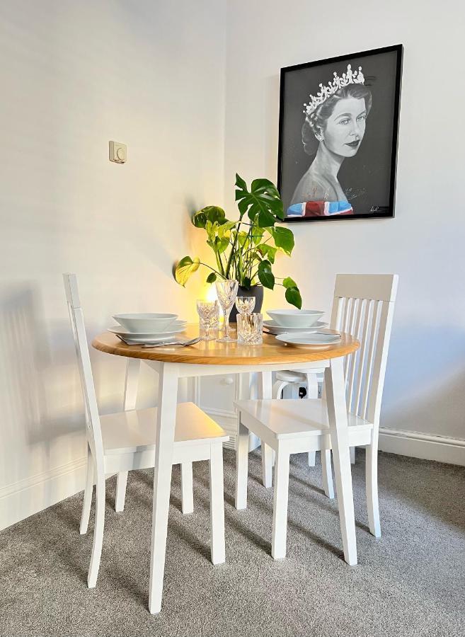 Appartement Stylish One-bedroom With Private Patio In Zone 2 *